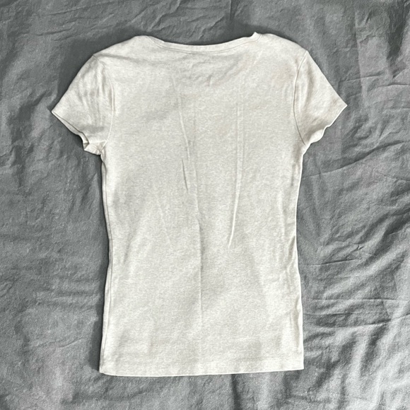 Tommy Hilfiger Tee - Picture 2 of 7